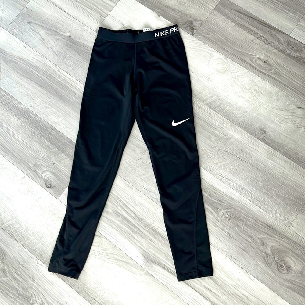 Nike Pro Leggings. Size XL Youth